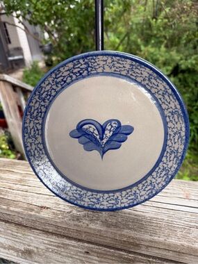 1999 Beaumont Bros. Pottery Salt glazed Heart Plate 9.25” Crooksville Ohio